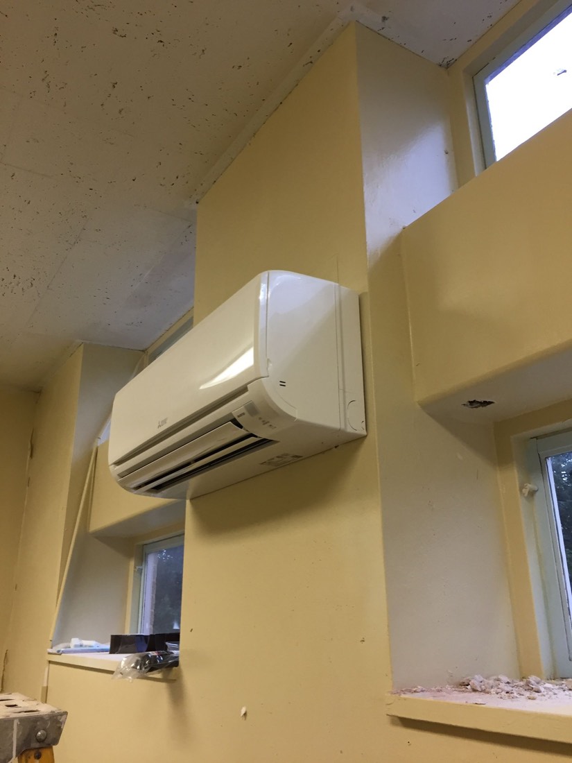 Mitsubishi Electric indoor wall-mounted unit during a renovation install